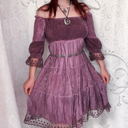 Beautiful whimsy medieval style rose off-shoulder dress 🎀🗡️