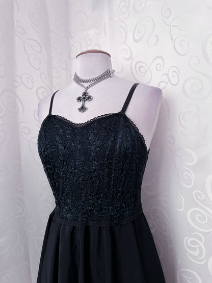 00’s Gothic black dress 🕷️
