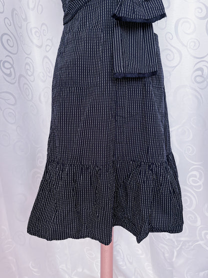 00’s Gothic striped dress with bow detail 💀🦇