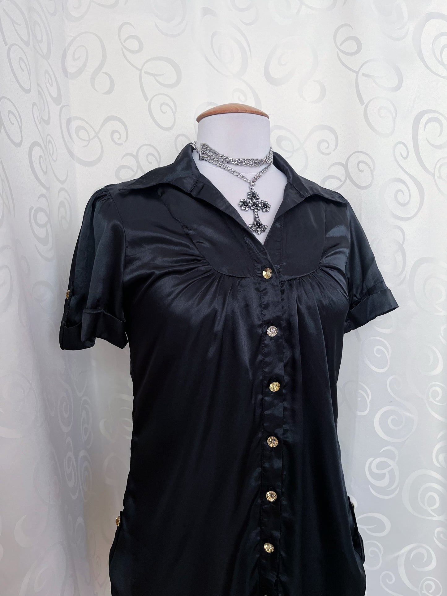 Gothic/Jirai Kei style long black satin shirt 🕷️