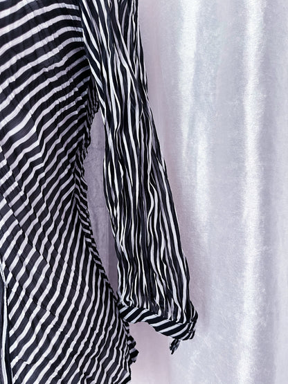Gothic striped mesh shirt with ruffles details 🌀🦇