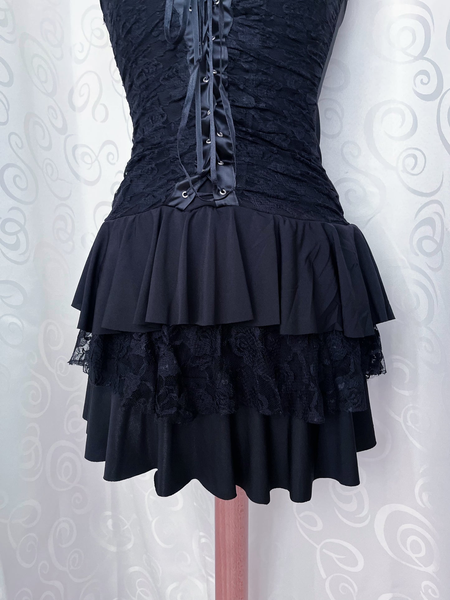 00’s Gothic lace-up lacey dress 🕷️