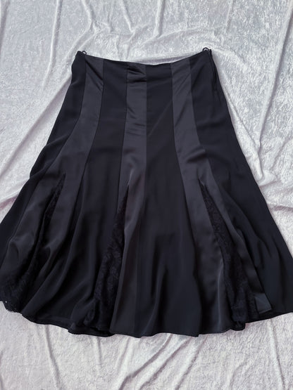 00’s whimsygoth velvet black asymmetrical skirt 🕷️