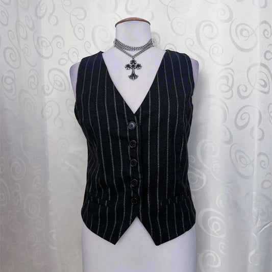 00’s Dark Academia style striped vest 🖤📓