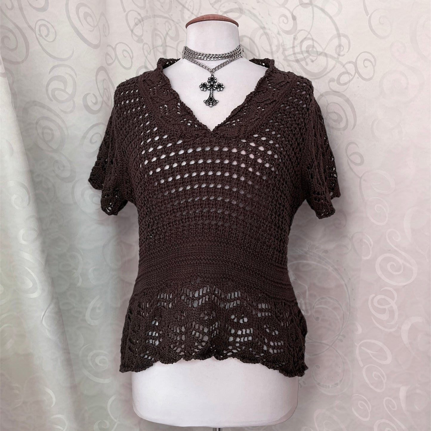 00’s whimsy brown knit top 🐌