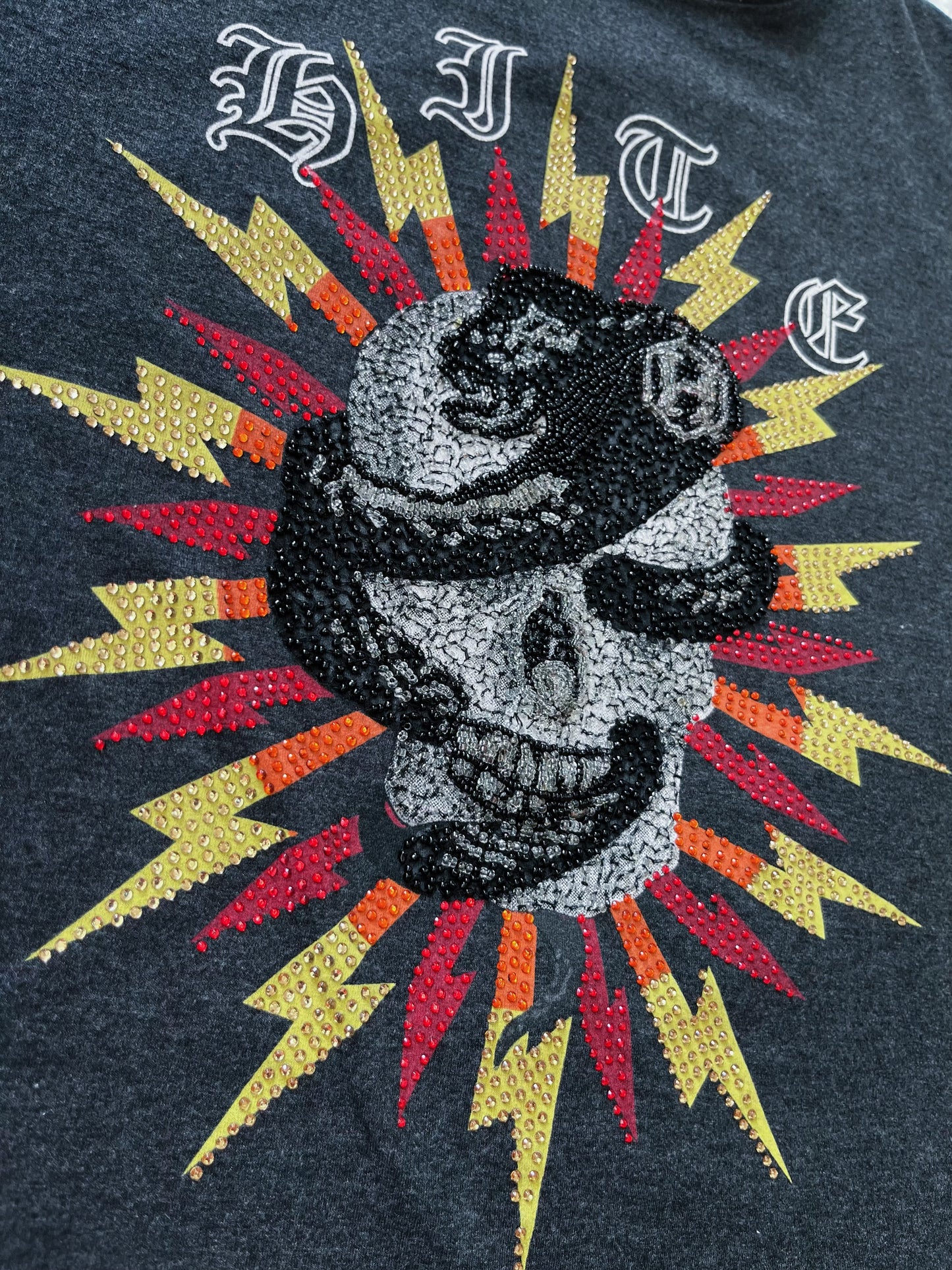 Iconic Men’s beaded skull snake T-Shirt 🐍💀