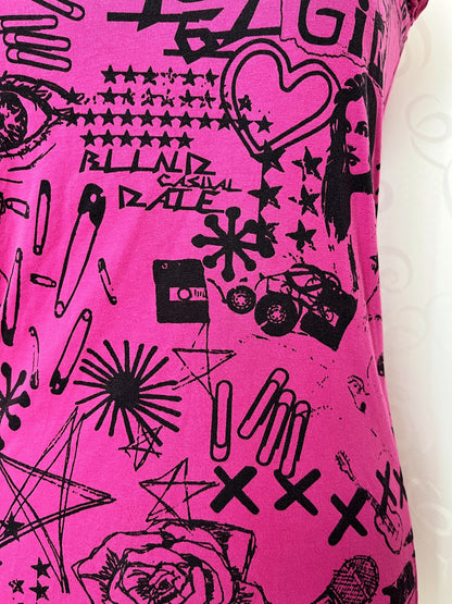 Y2K scene/emo style graphic tee 📓