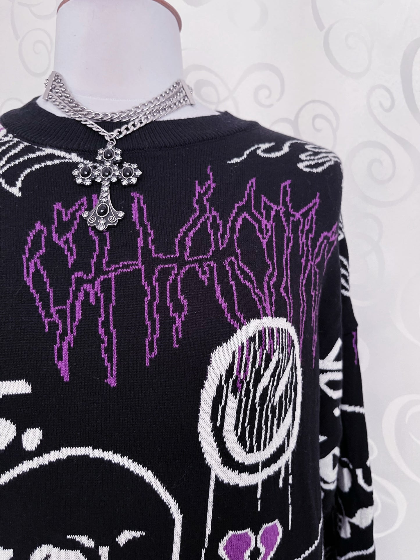 FSBN Skater knit with skull & other details 💀