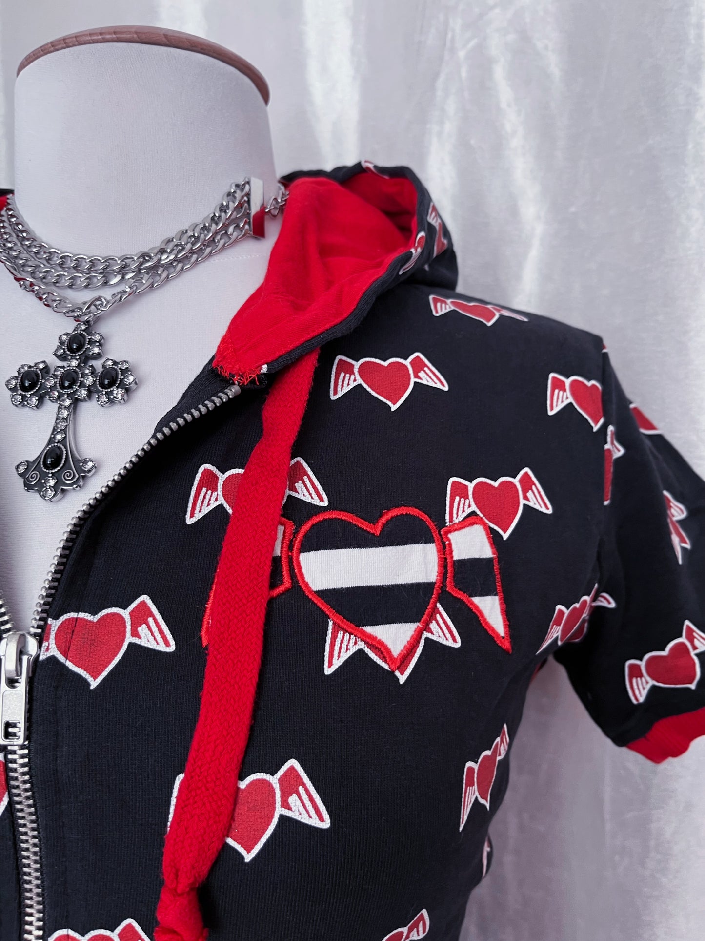 Iconic Hell Bunny heart print short-sleeved zip-up jacket 🐇😈