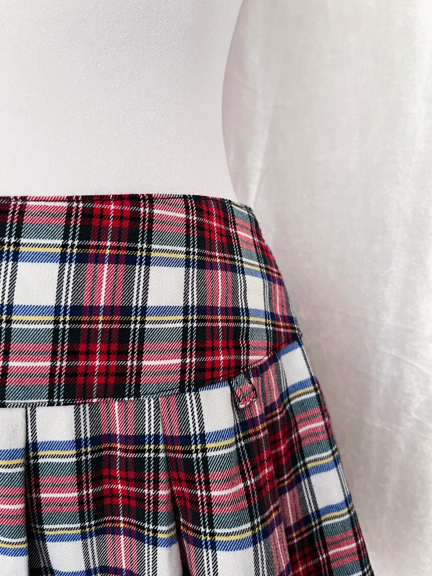 Iconic mini plaid skirt ❤️