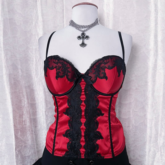 Gothic vampire corset top 🧛🏼‍♀️