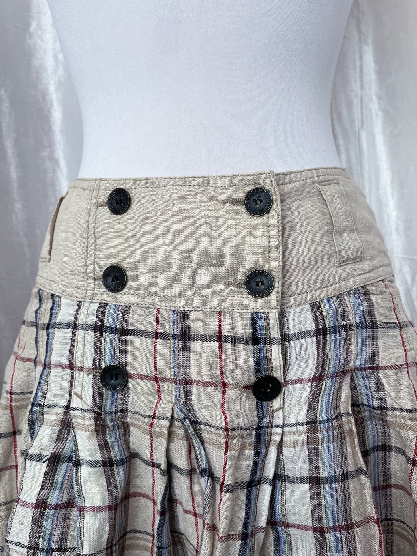 Cute dark academia x coquette linen skirt 📖📓