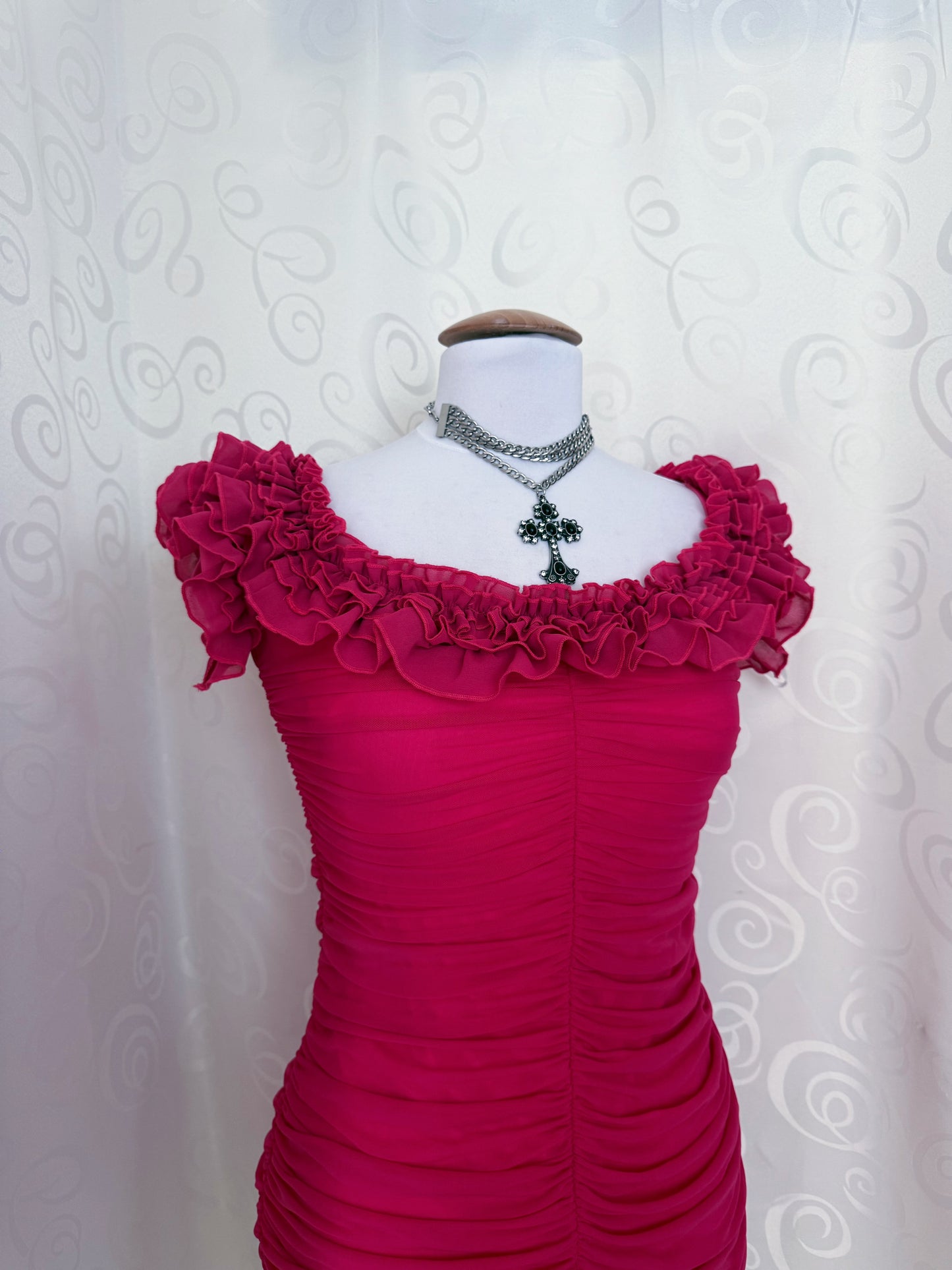 Pink mermaid dress 💕🧜🏻‍♀️