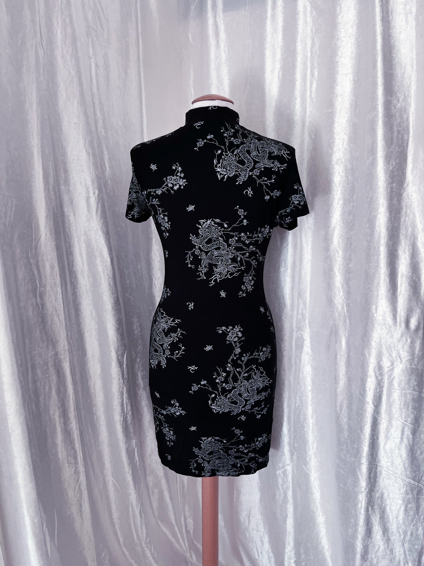 Pimkie asian qipao dress with dragon print 🐉