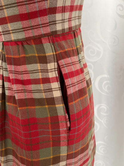 Alternative chinese tartan dress with tulle layer and pockets on the sides 🌀❤️