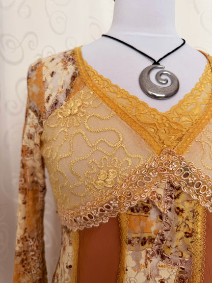00’s Whimsy fairy pointy lacey top ⭐️☀️