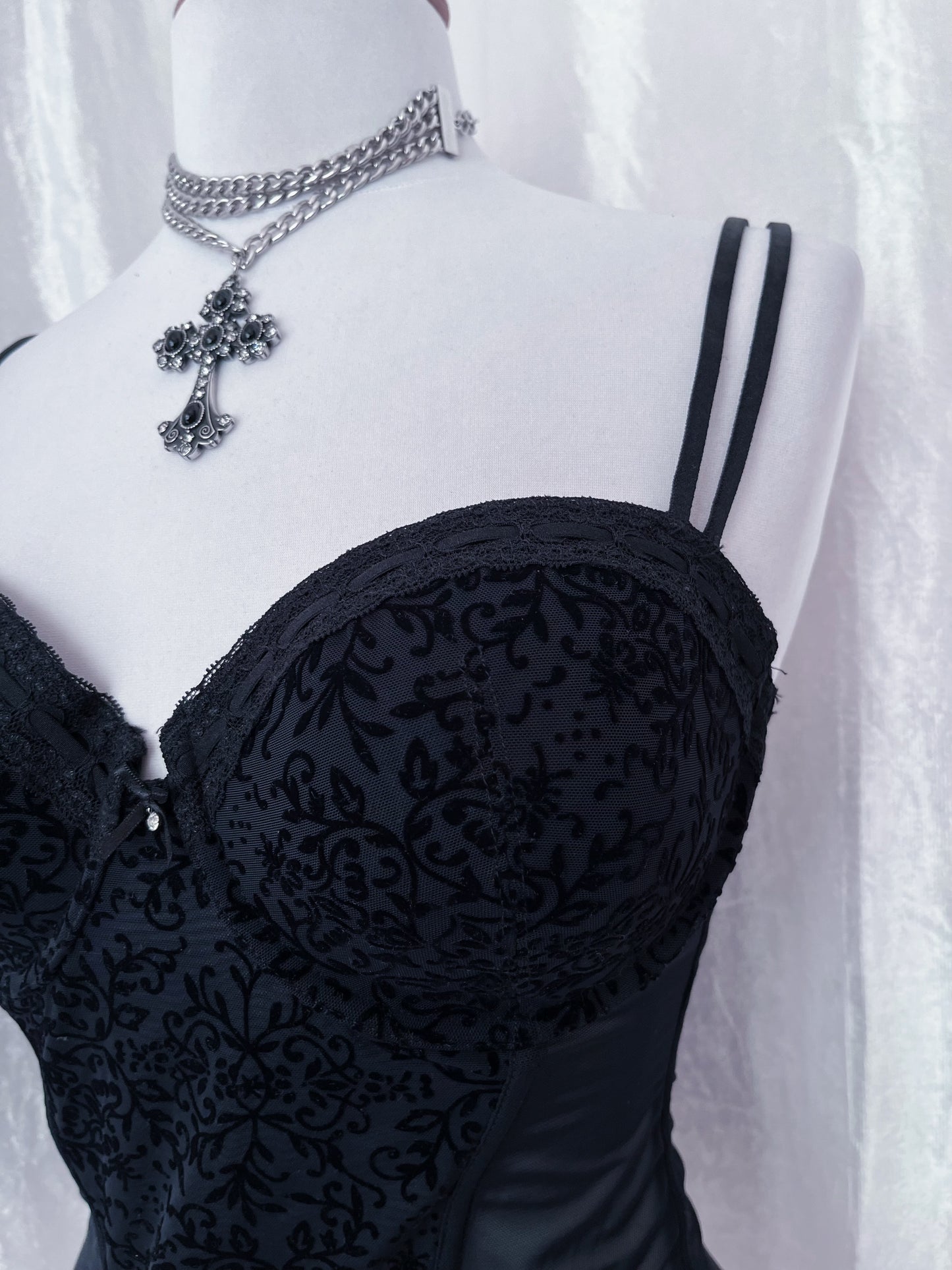 Gothic black mesh corset with velvet embossed details 🕸️