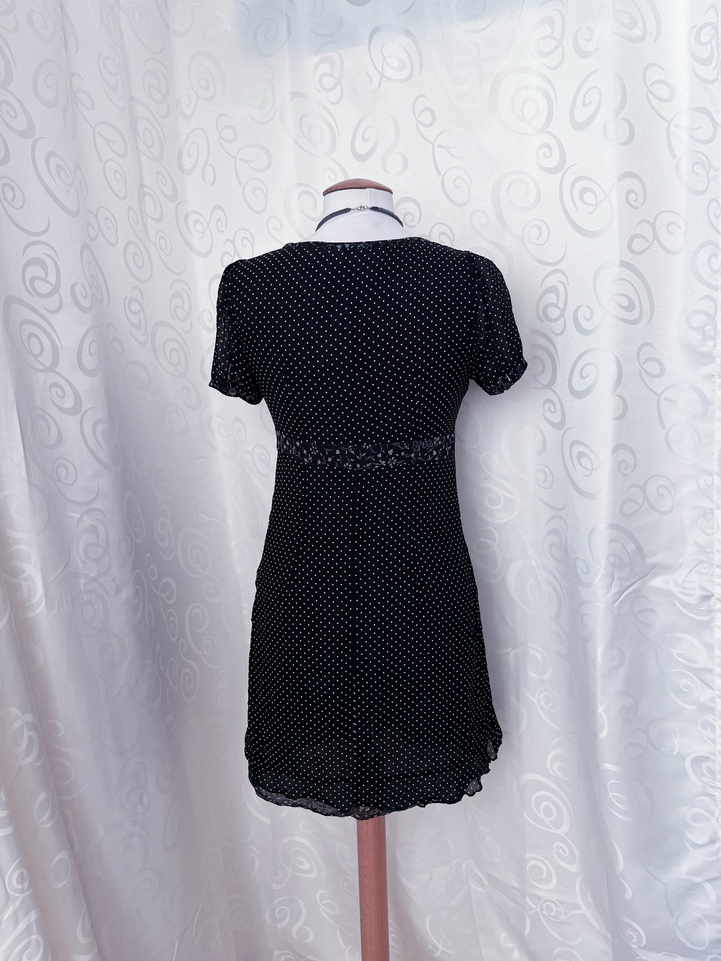 Dark coquette polka dot silk & viscose dress with heart bead detail 🎹🎶