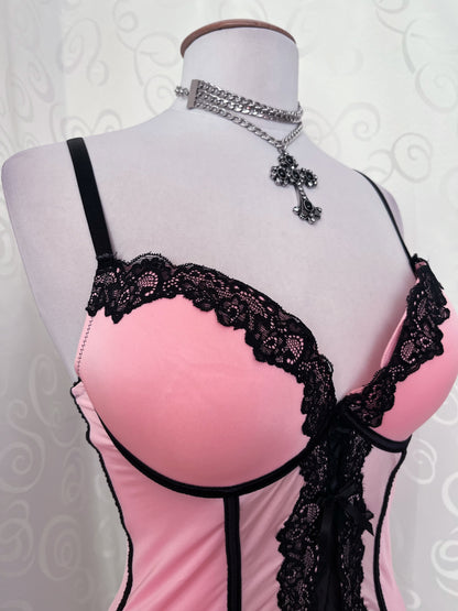 Dark coquette pink corset top with lace details 🎀🕷️