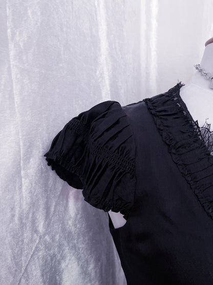 00's gothic silk ruffle black top 🦇
