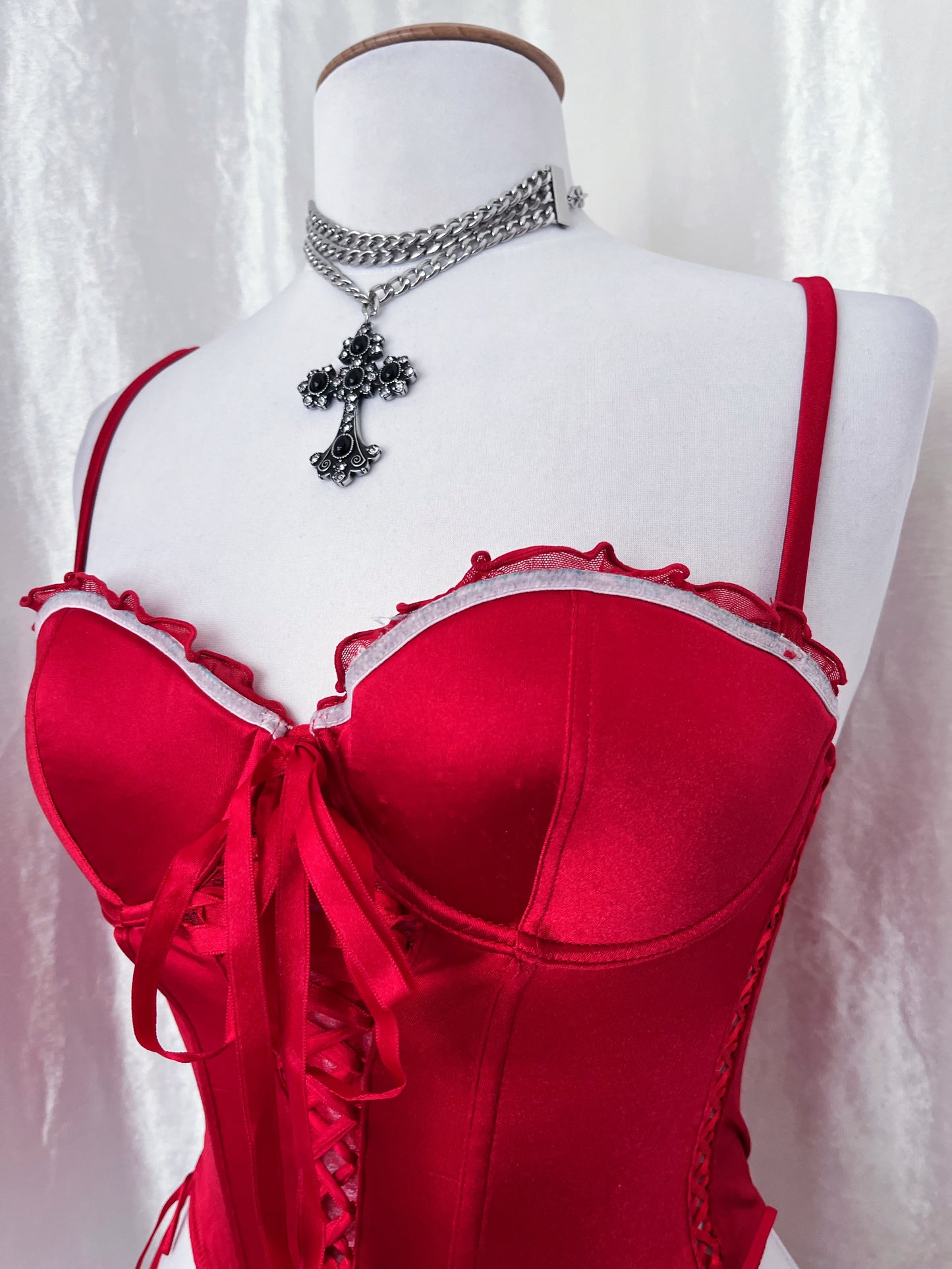 Hot small red lace up corset 💋