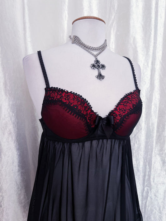 Gothic mesh red & black bustier top 🌹🕸️