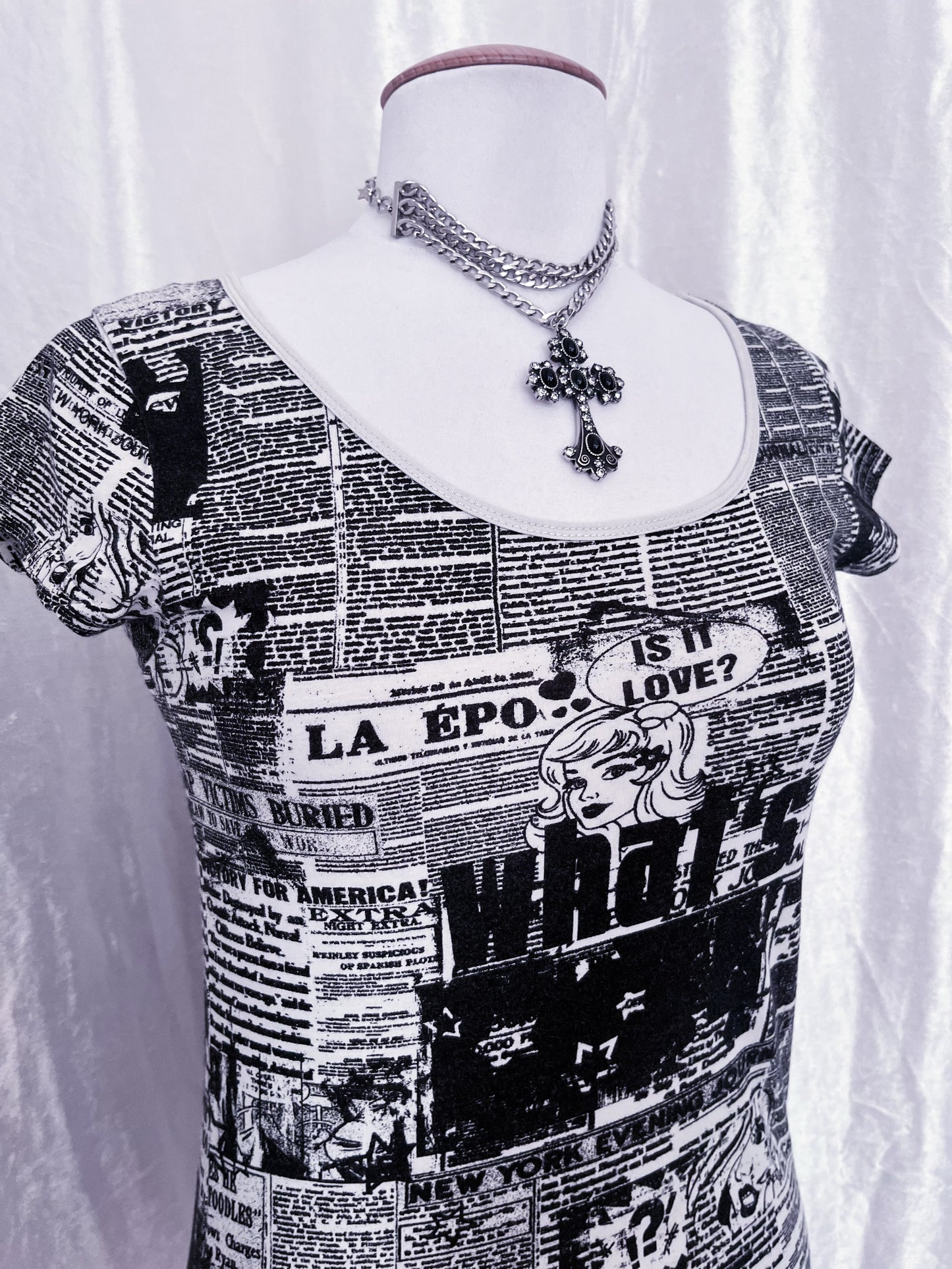 Fishbone newspaper print tee 📰