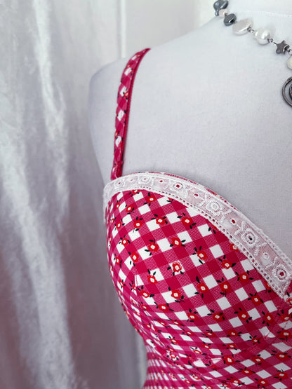 Beautiful picnic coquette bustier top 💐🎀