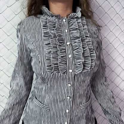 00’s Victorian/Circus style striped shirt with ruffle details 🎪