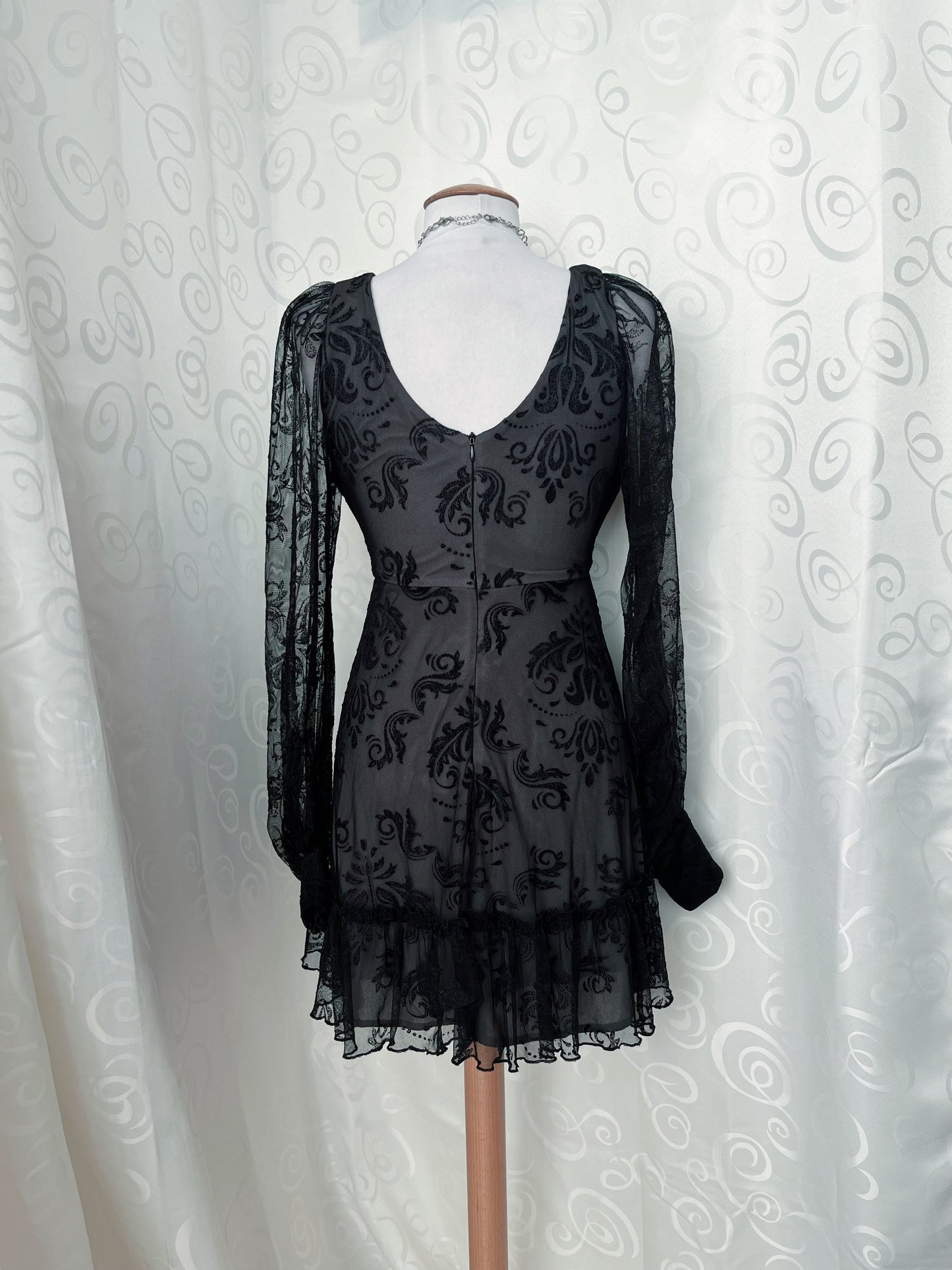 00’s whimsygoth tunic/dress with lacey & velvet embossed details 🦇🔮