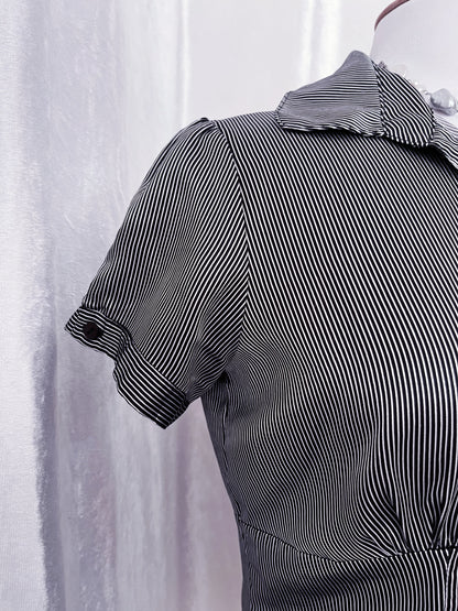 Yessica dark coquette striped shirt 💀