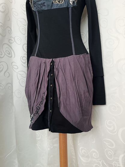 00’s Angels Never Die medieval style dress 🦇