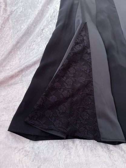 00’s whimsygoth velvet black asymmetrical skirt 🕷️