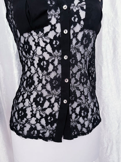 Beautiful alternative lace shirt 🕷️