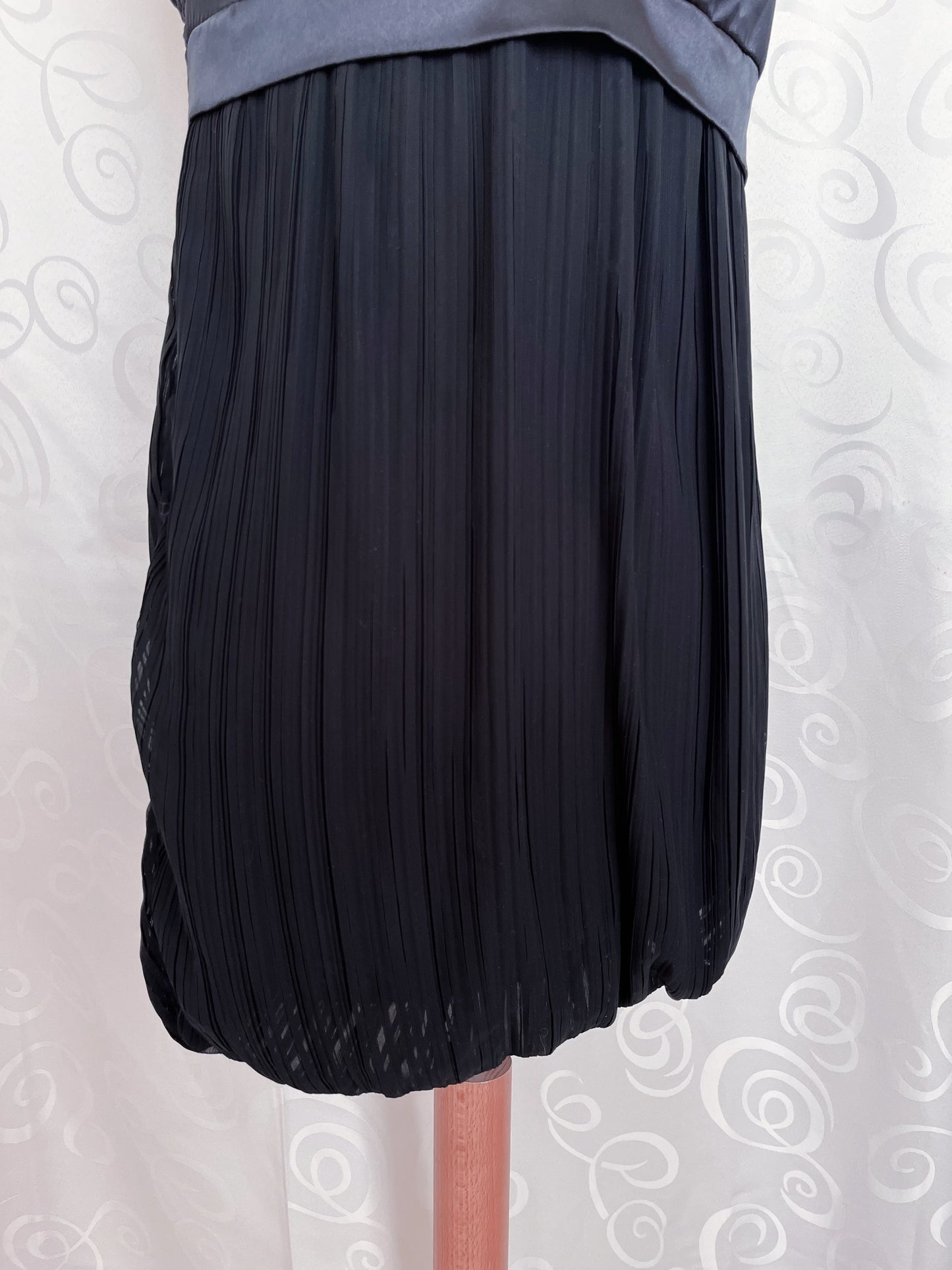 00’s deadstock black balloon mesh dress 🦇