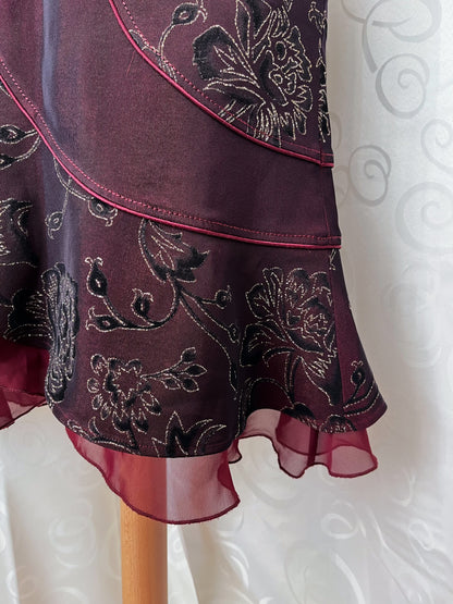 00’s whimsy fairy burgundy asymmetrical skirt with embroidered details 🫀⚜️