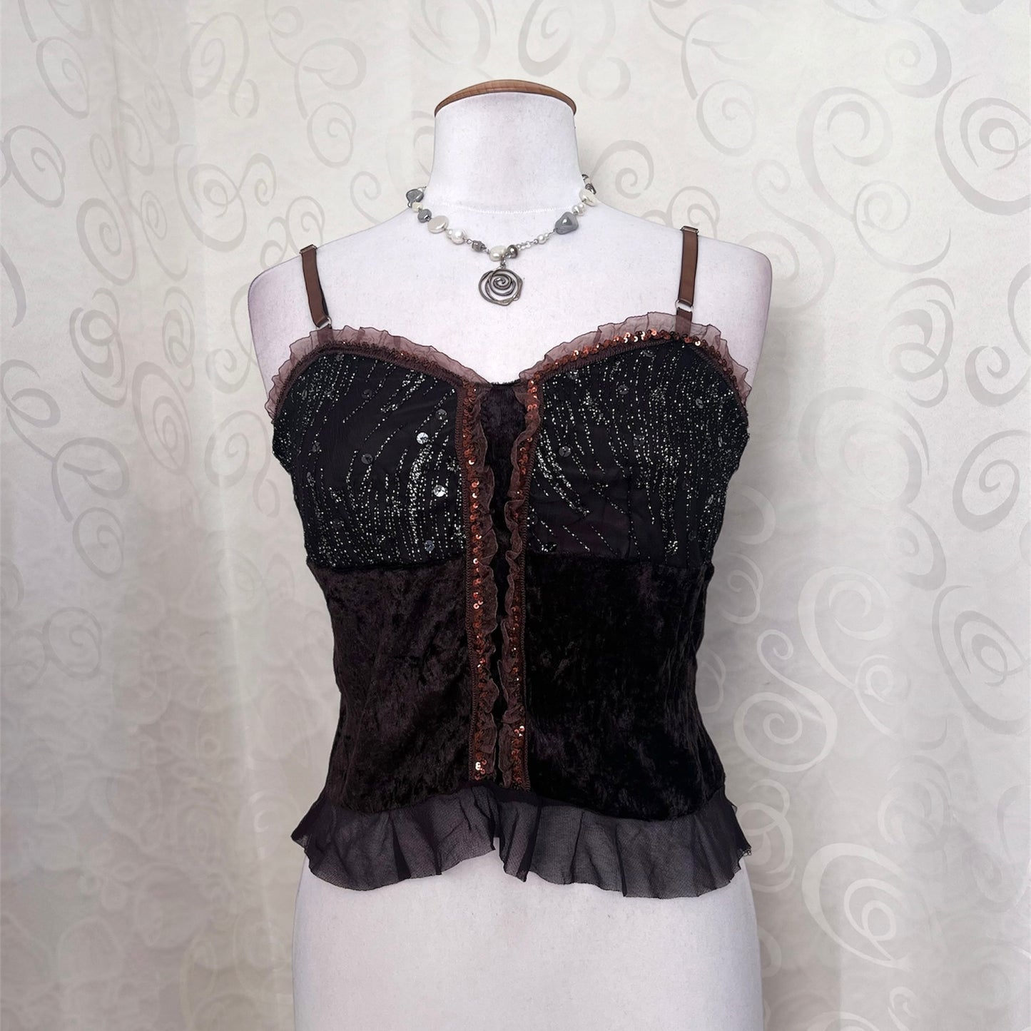 00’s deadstock whimsy fairy brown top with velvet, sequin & tulle detail 🌀🐌