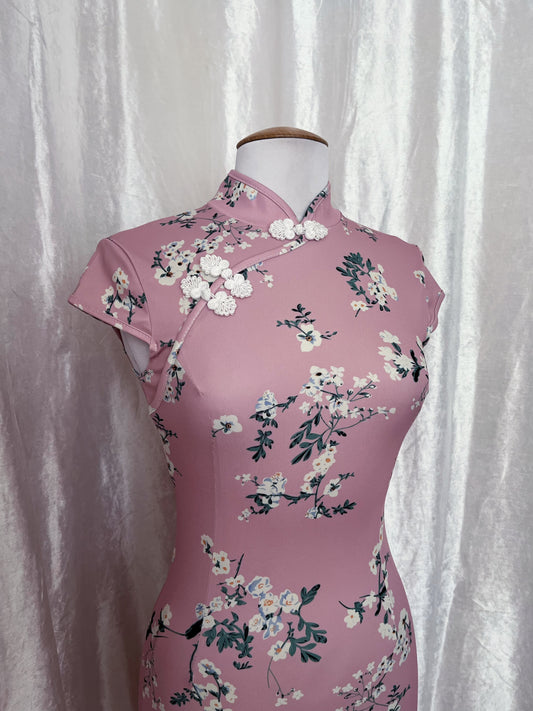 Chinese modern pink Qipao dress 🎀💞
