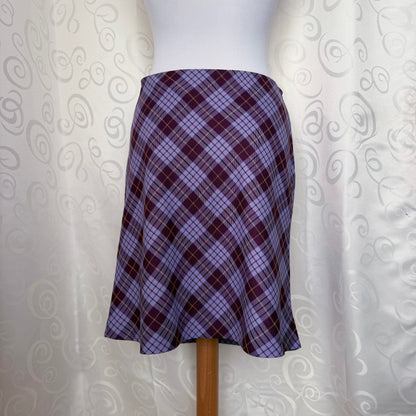 Cutest plaid midi skirt 💜🐾