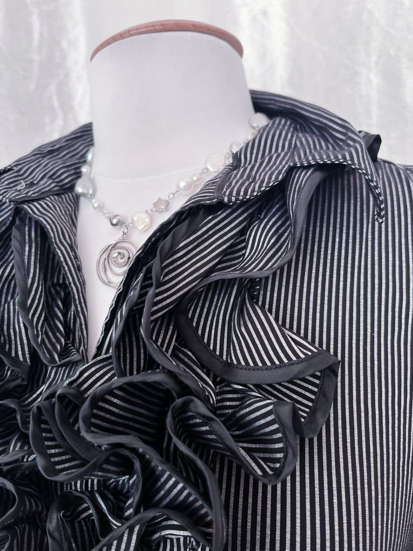 Gothic lolita striped victorian style shirt 🎀🗝️