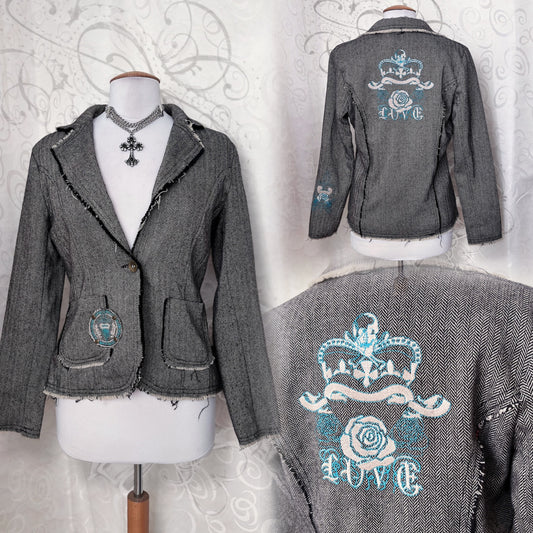 00’s Dark Academia light blazer with iconic Y2K embroidery back details 💀👑