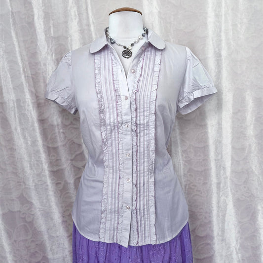 Beautiful 00’s coquette fairy shirt with puff sleeves & ruffle details 🎀
