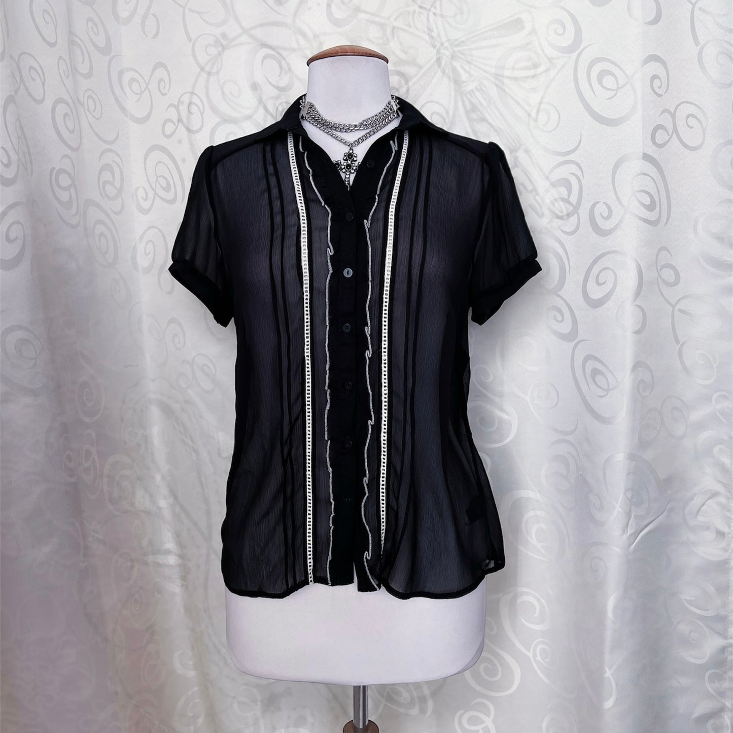 Dark coquette/Gothic mesh shirt 🕷️🎞️
