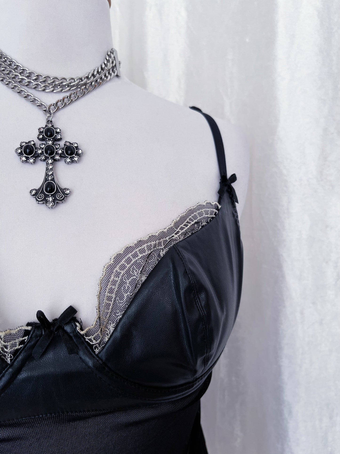 Gothic mesh & faux leather corset top 🎀