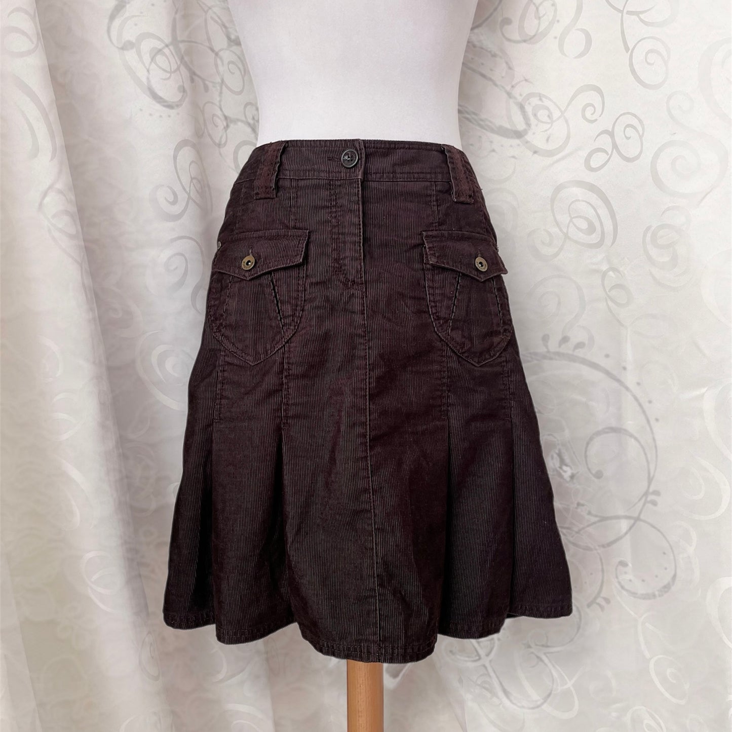 00’s Espirit whimsy corduroy brown skirt 🐌
