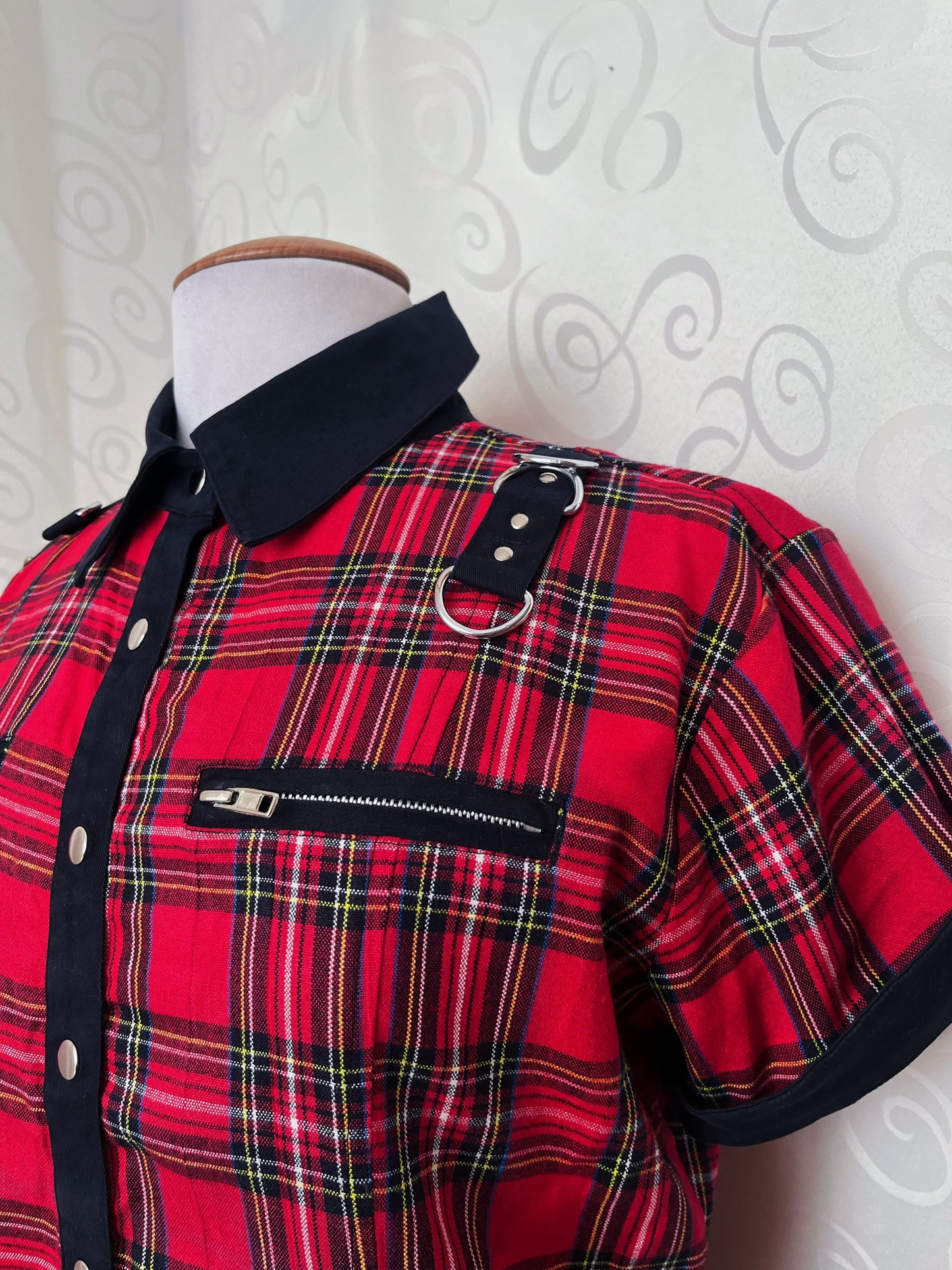 00’s Punk checked cotton shirt with zipper & hoops details 🎸