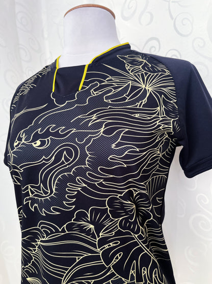 Insane black sports dragon tee 🐉