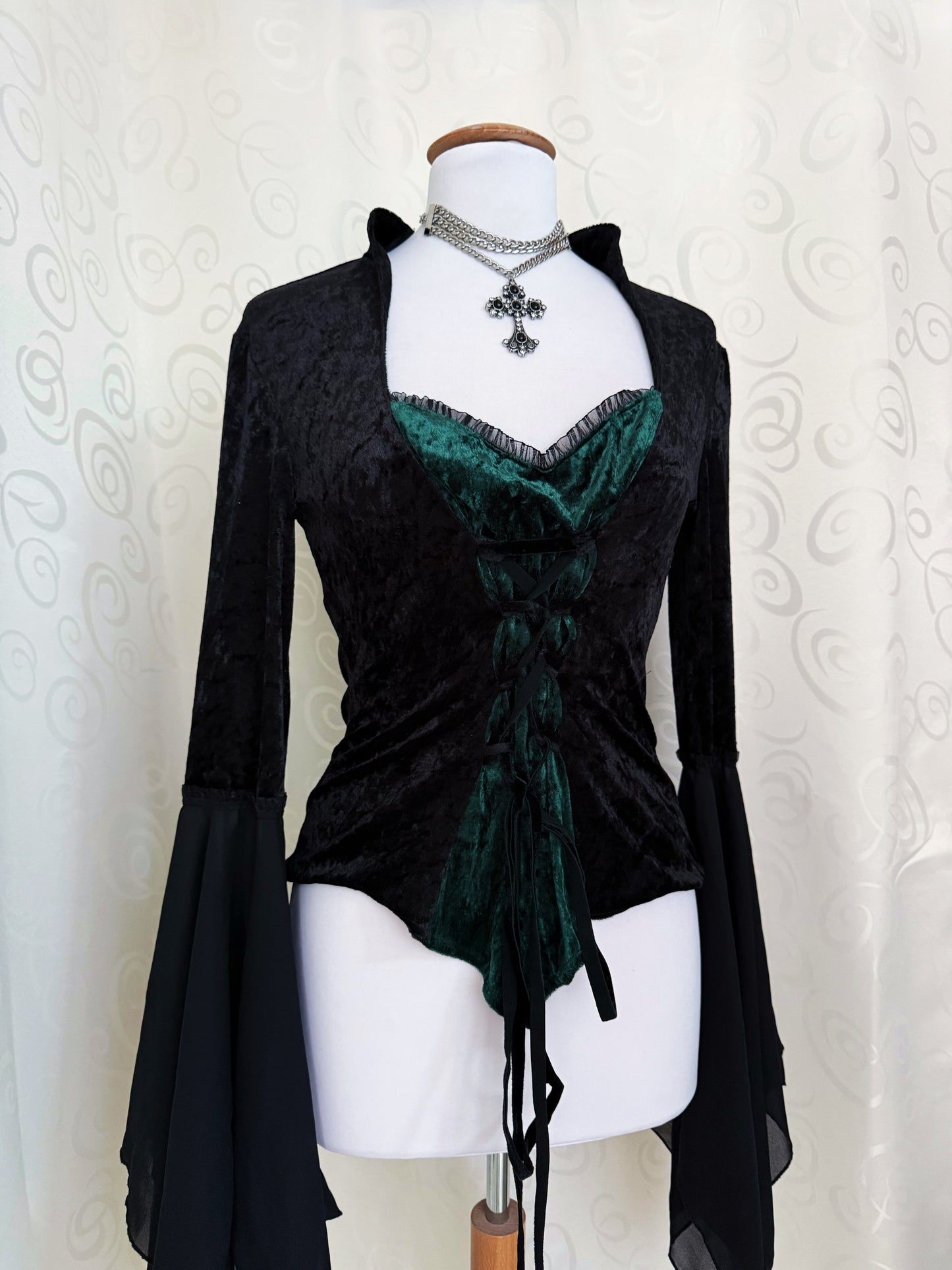 Deadstock Laughing Vampire Gothic crushed velvet victorian style top with bell mesh sleeves 🦇