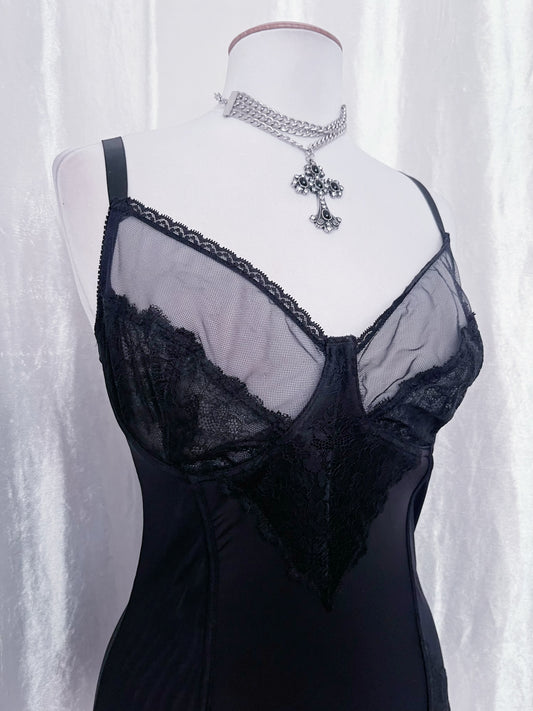 Gothic black corset top with lace & garters detail 🦇🗝️