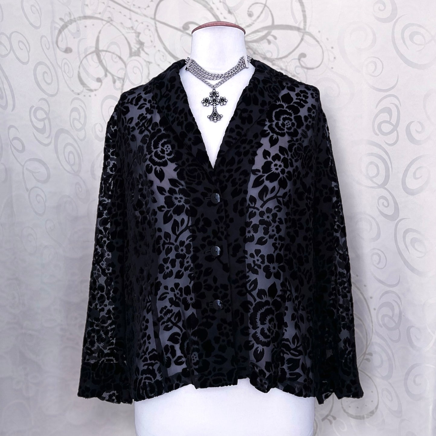Vintage see-through gothic shirt with velvet embossed roses 🥀 🕸️